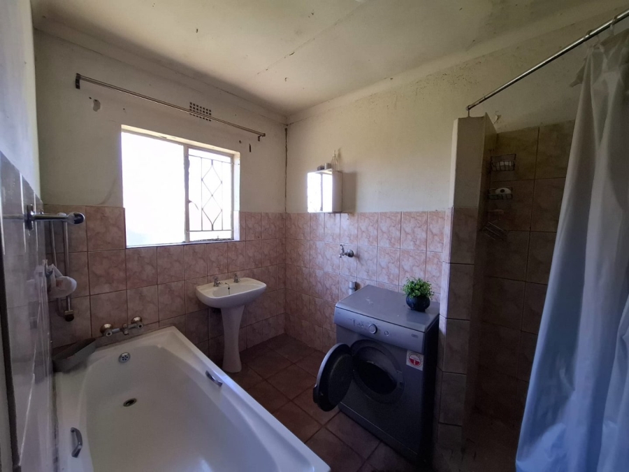4 Bedroom Property for Sale in Oos Einde North West